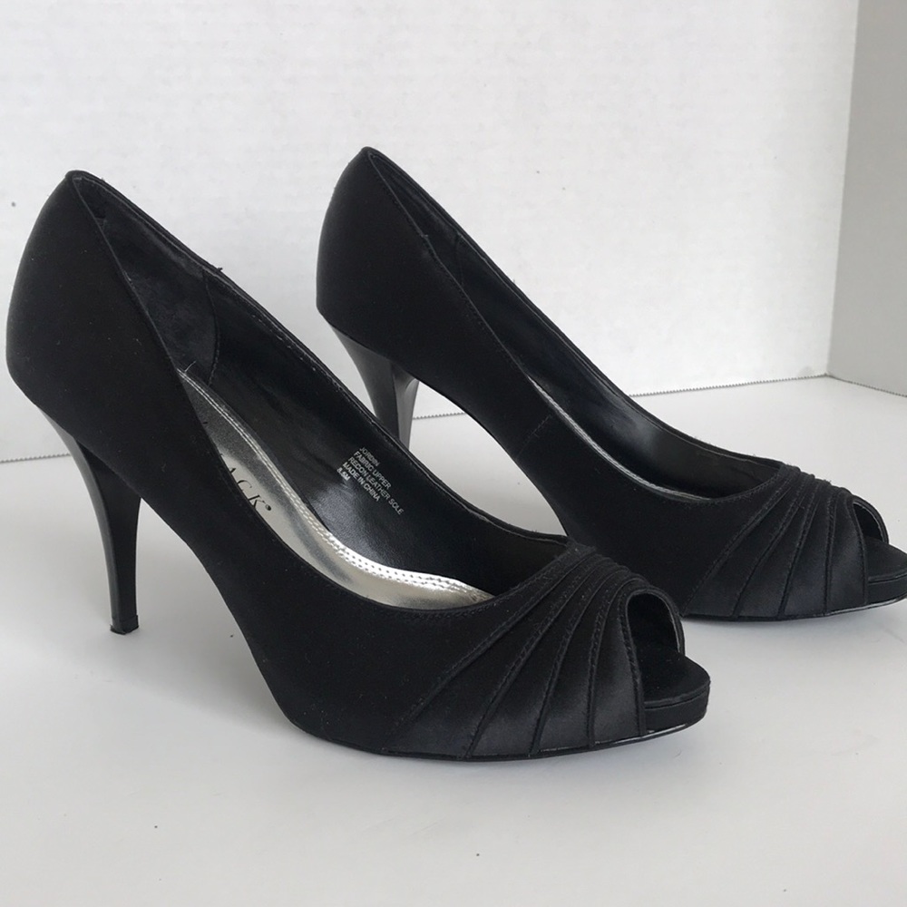WHBM! like New Heels!